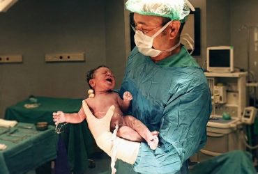 Çikolata Kisti Nedir? Belirtileri, Tanısı ve Tedavi Yöntemleri